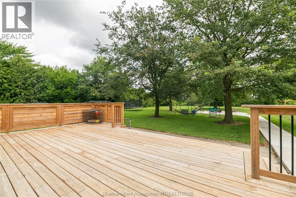 22589 Merlin Road, Fletcher, Ontario  N0P 1W0 - Photo 11 - 26019075