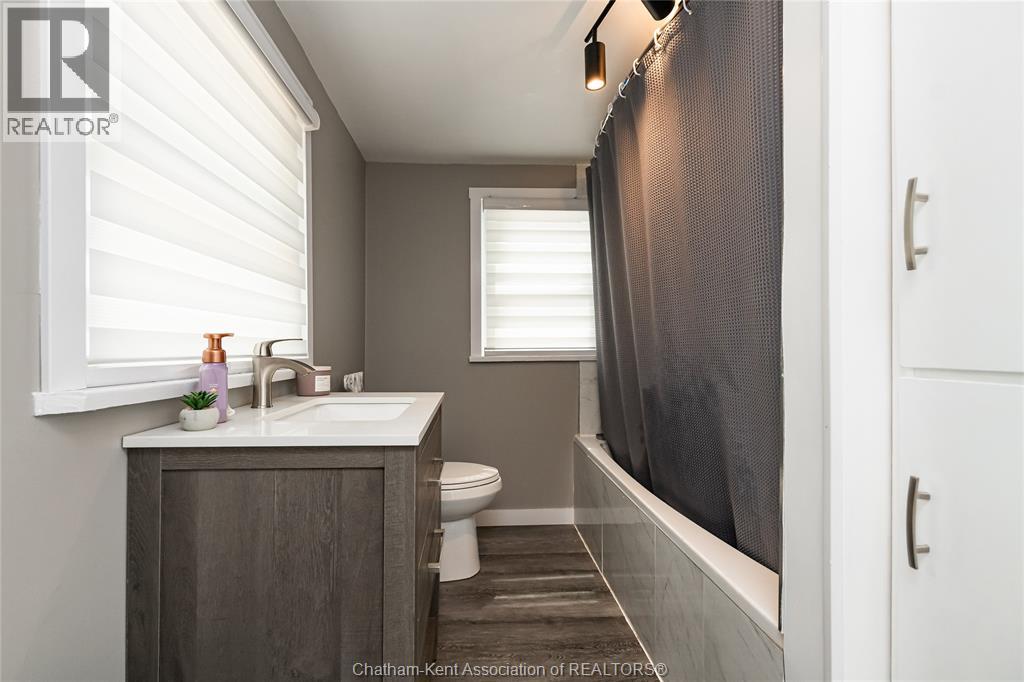 22589 Merlin Road, Fletcher, Ontario  N0P 1W0 - Photo 14 - 26019075