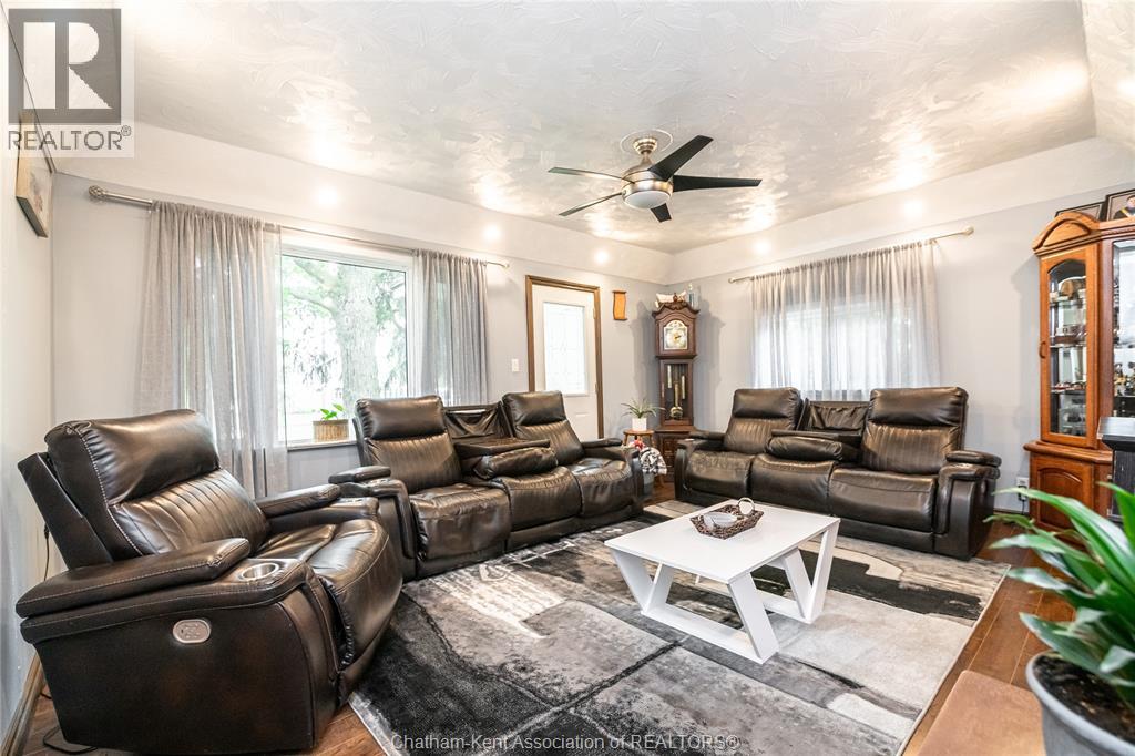 22589 Merlin Road, Fletcher, Ontario  N0P 1W0 - Photo 18 - 26019075