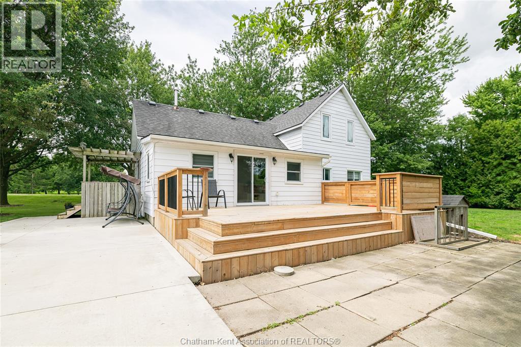 22589 Merlin Road, Fletcher, Ontario  N0P 1W0 - Photo 7 - 26019075