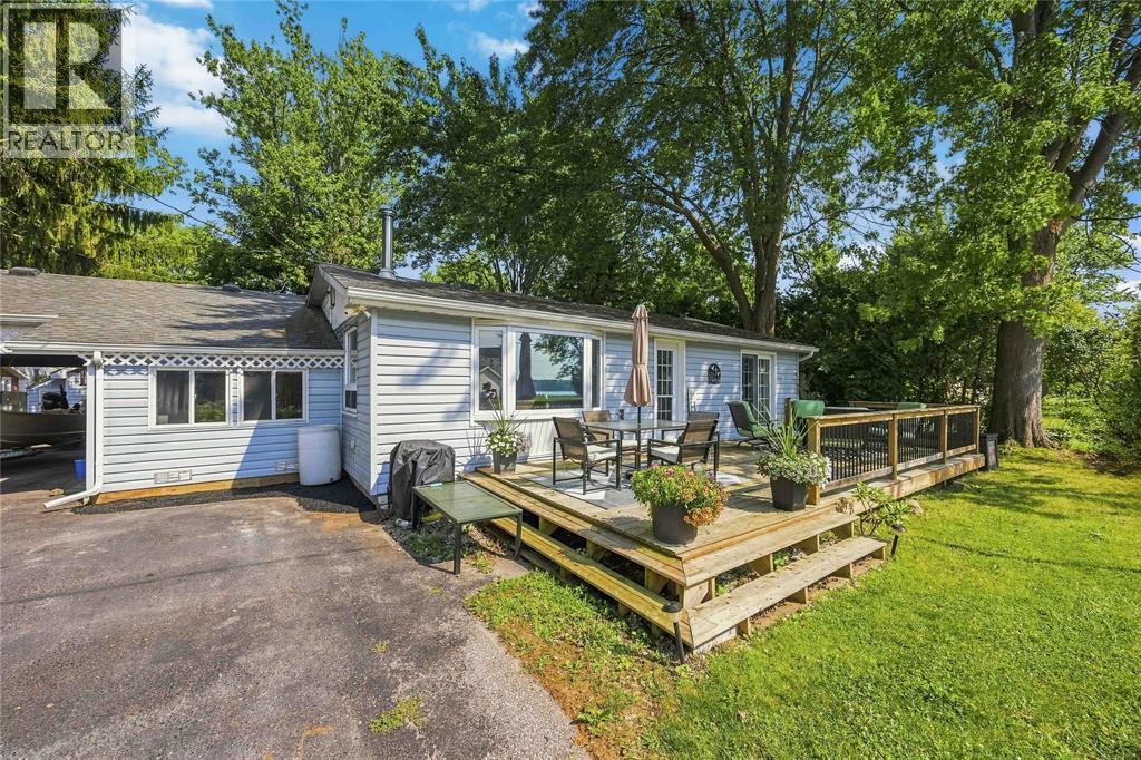 4426 Mcdonald Street, Sombra, Ontario  N0P 2B0 - Photo 2 - 26018987