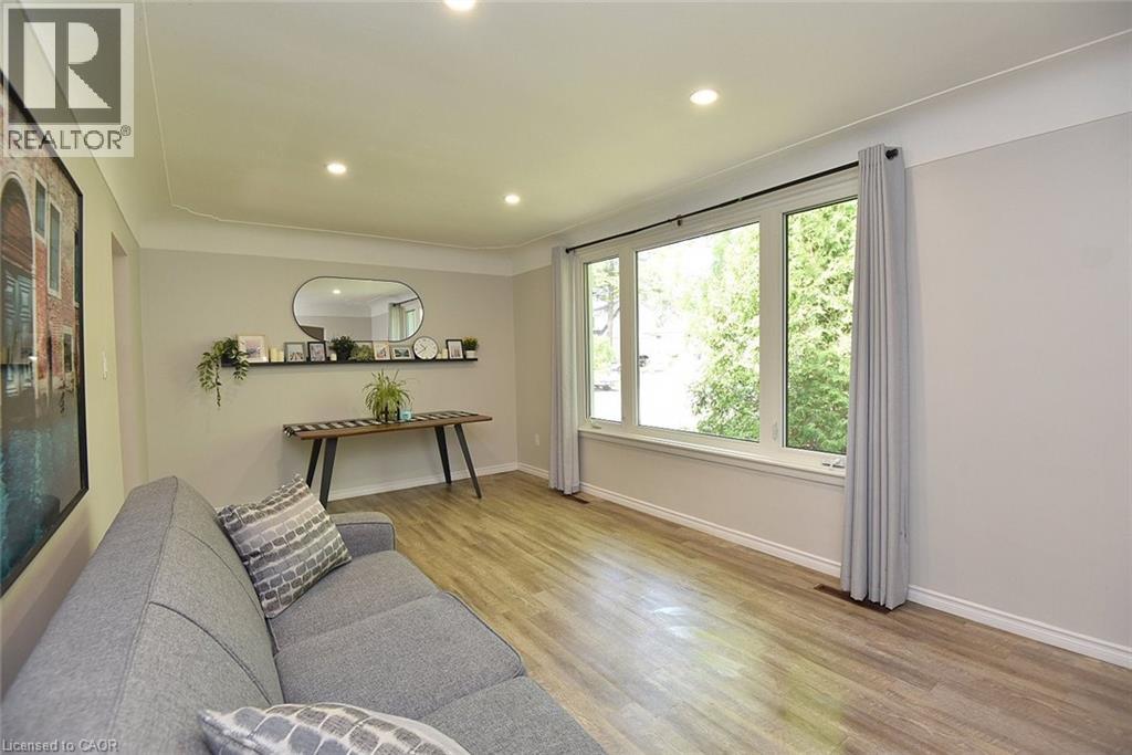 107 West 32nd Street, Hamilton, Ontario  L9C 5G8 - Photo 7 - 40842958