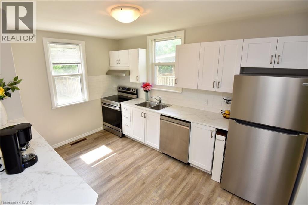 107 West 32nd Street, Hamilton, Ontario  L9C 5G8 - Photo 10 - 40842958