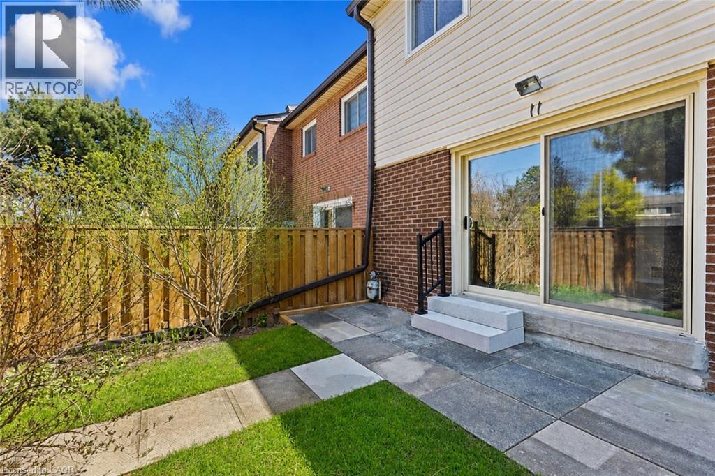 2825 Gananoque Drive Unit# 11, Mississauga, Ontario  L5N 1V6 - Photo 31 - 40854040