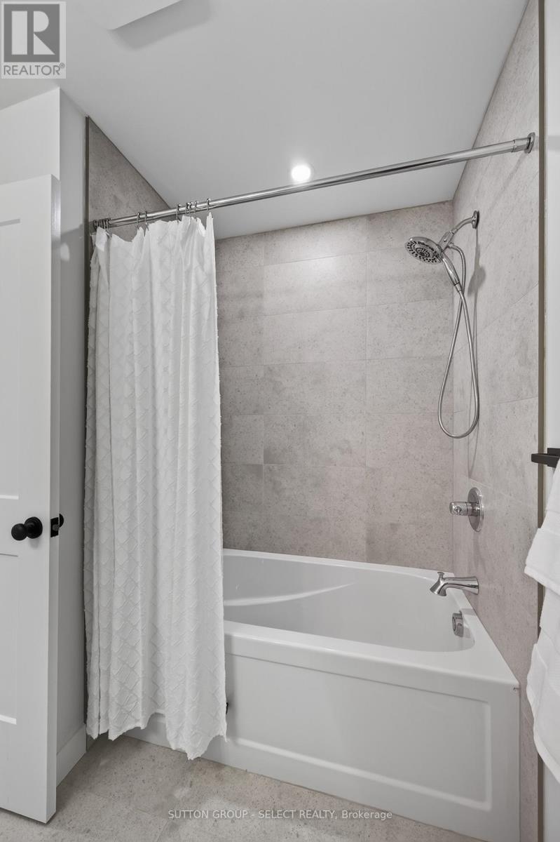 1898 Fountain Grass Drive, London South, Ontario  N6K 0M2 - Photo 32 - X12737996