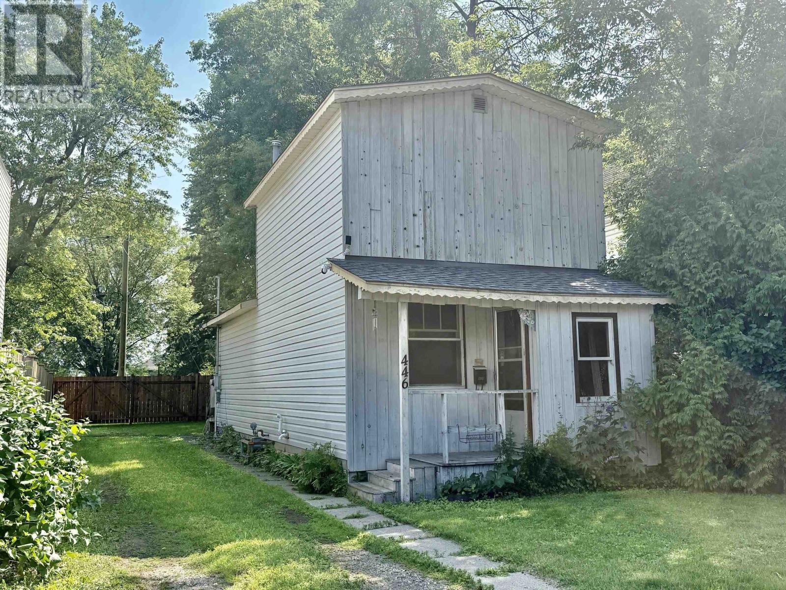 446 Vickers ST N, Thunder Bay, Ontario