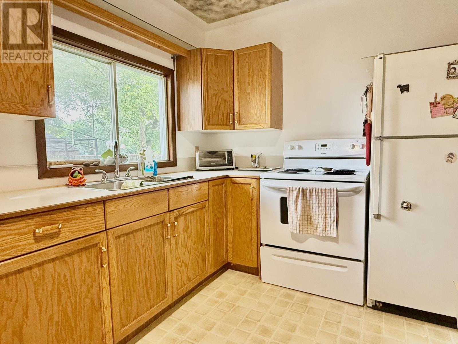 446 Vickers St N, Thunder Bay, Ontario  P7C 4B5 - Photo 13 - TB2602259
