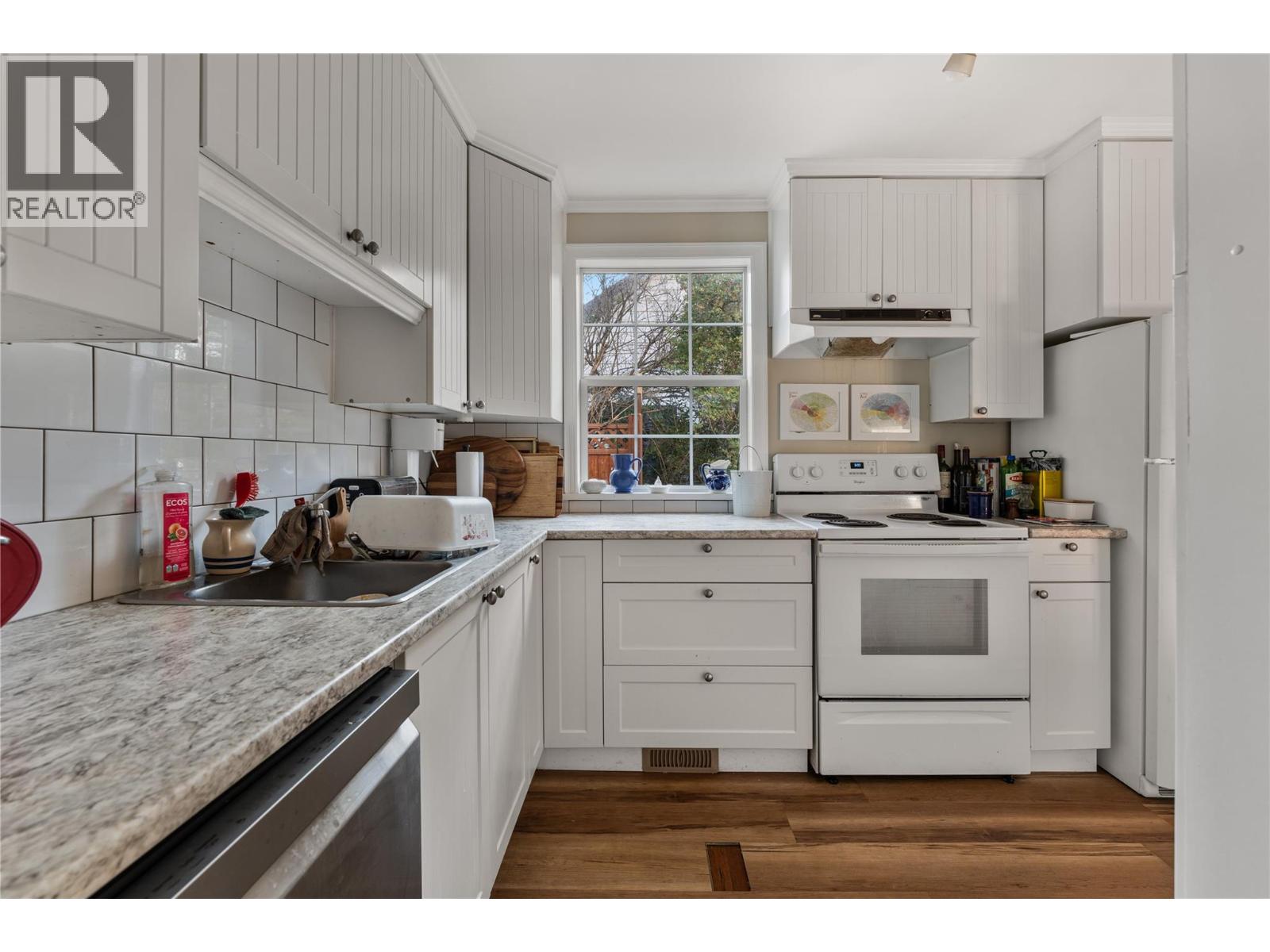 691-693 Okanagan Boulevard, Kelowna, British Columbia  V1Y 7L2 - Photo 9 - 10394557