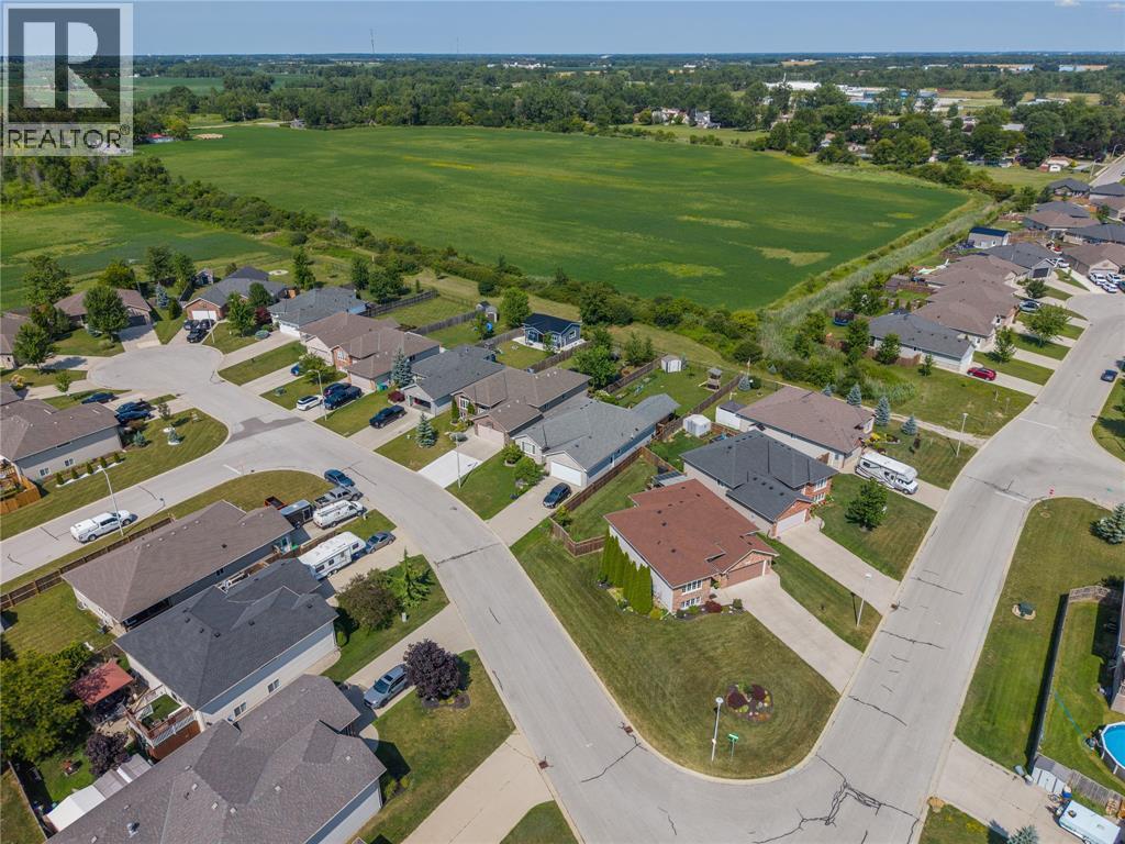 4026 Applewood Drive, Petrolia, Ontario  N0N 1R0 - Photo 48 - 26019221
