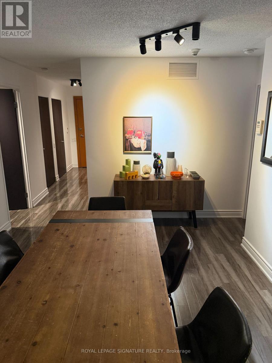 2210 - 33 Sheppard Avenue E, Toronto, Ontario  M2N 7K1 - Photo 9 - C13649458