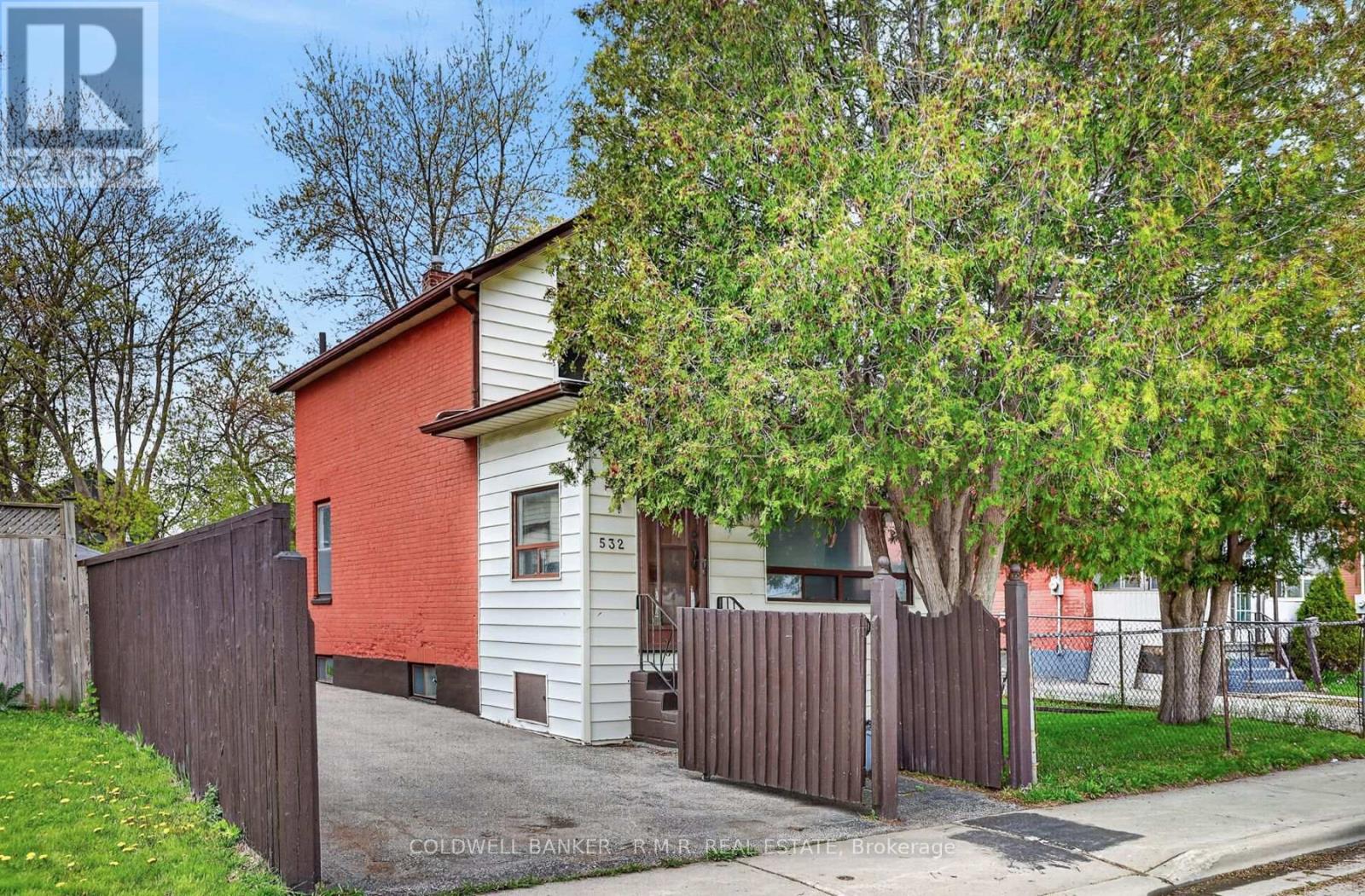 532 Front Street, Oshawa, Ontario  L1H 4V2 - Photo 2 - E13660990