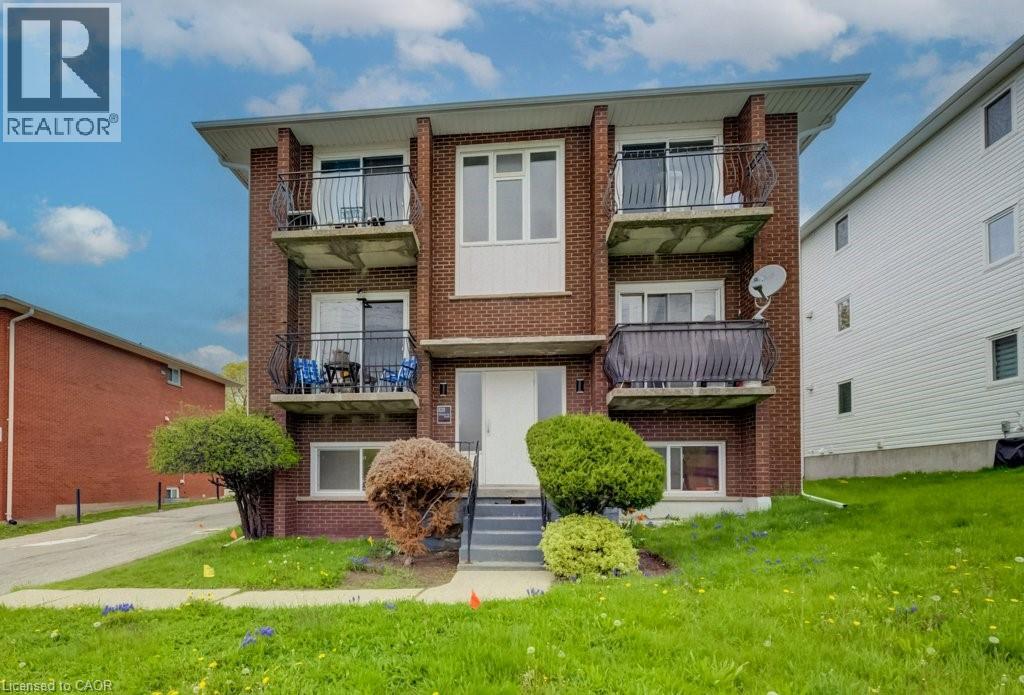 628 Victoria Street S Unit# 6, Kitchener, Ontario  N2M 3B1 - Photo 3 - 40830838