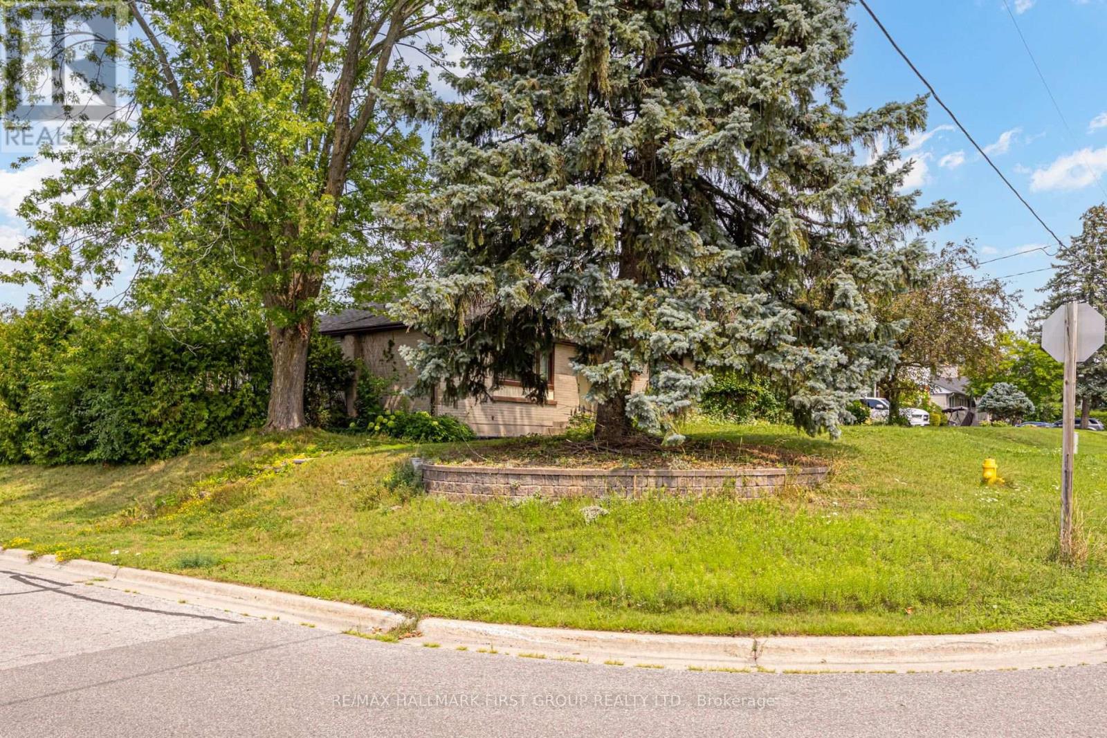 180 Sherwood Avenue, Oshawa, Ontario L1G 3L8 - Photo 2 - E13661038