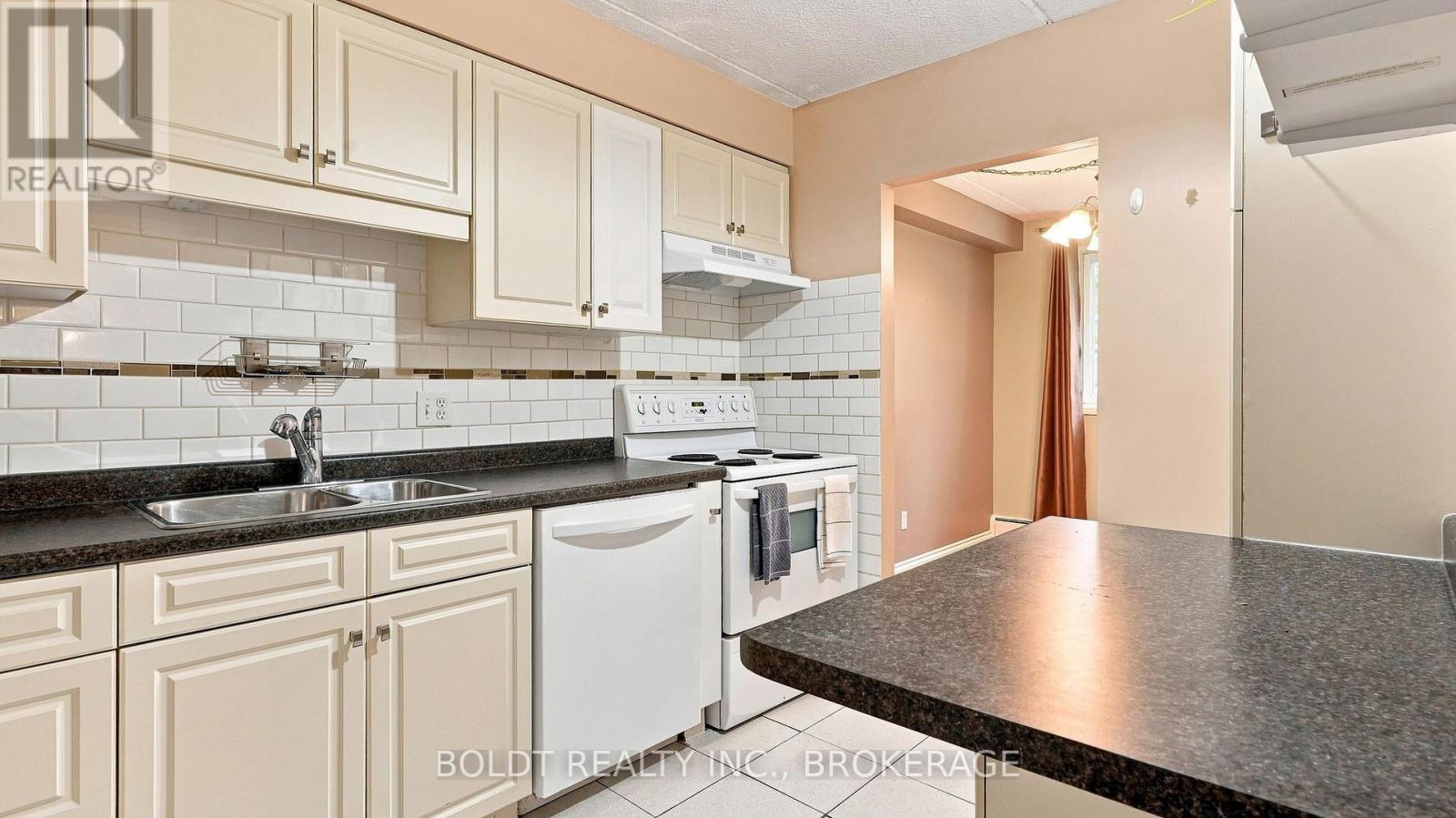 110 - 6 Westlake Lane, St. Catharines, Ontario L2N 5S3 - Photo 11 - X13655164