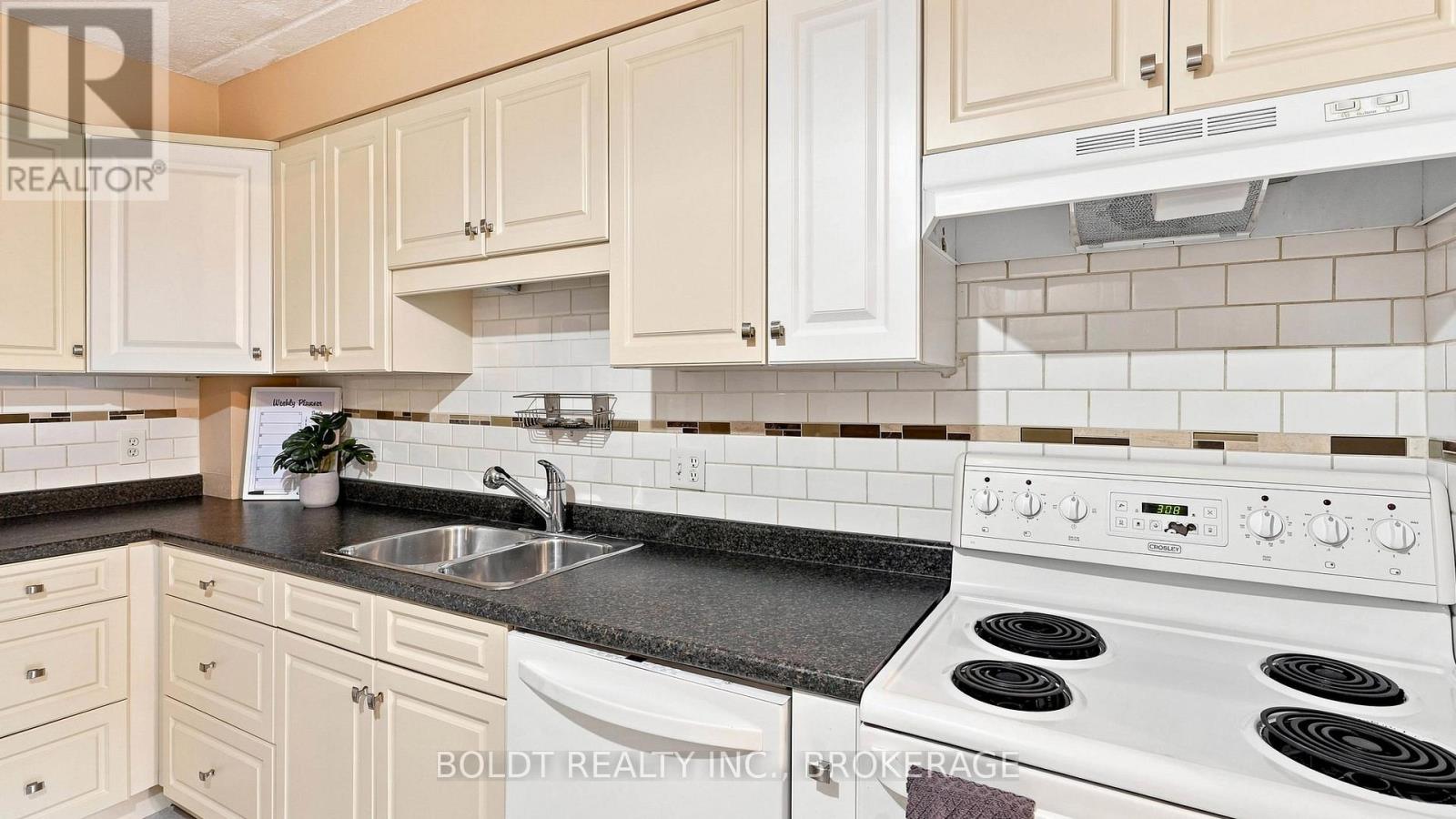 110 - 6 Westlake Lane, St. Catharines, Ontario L2N 5S3 - Photo 14 - X13655164