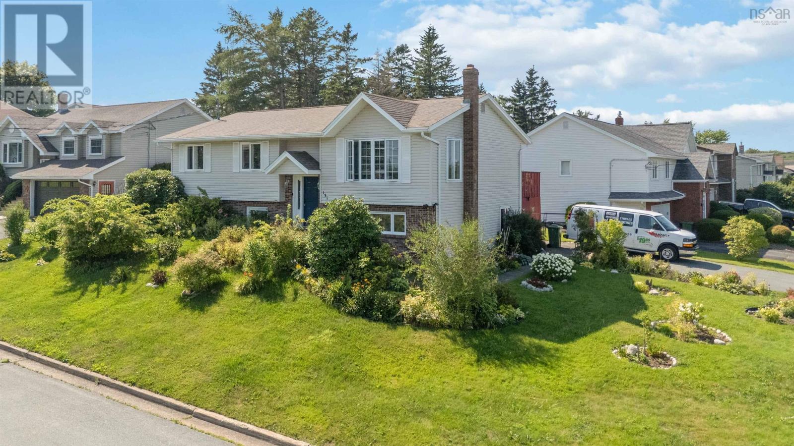 131 Pinewood Crescent, Cole Harbour, Nova Scotia  B2V 2P9 - Photo 1 - 202620238