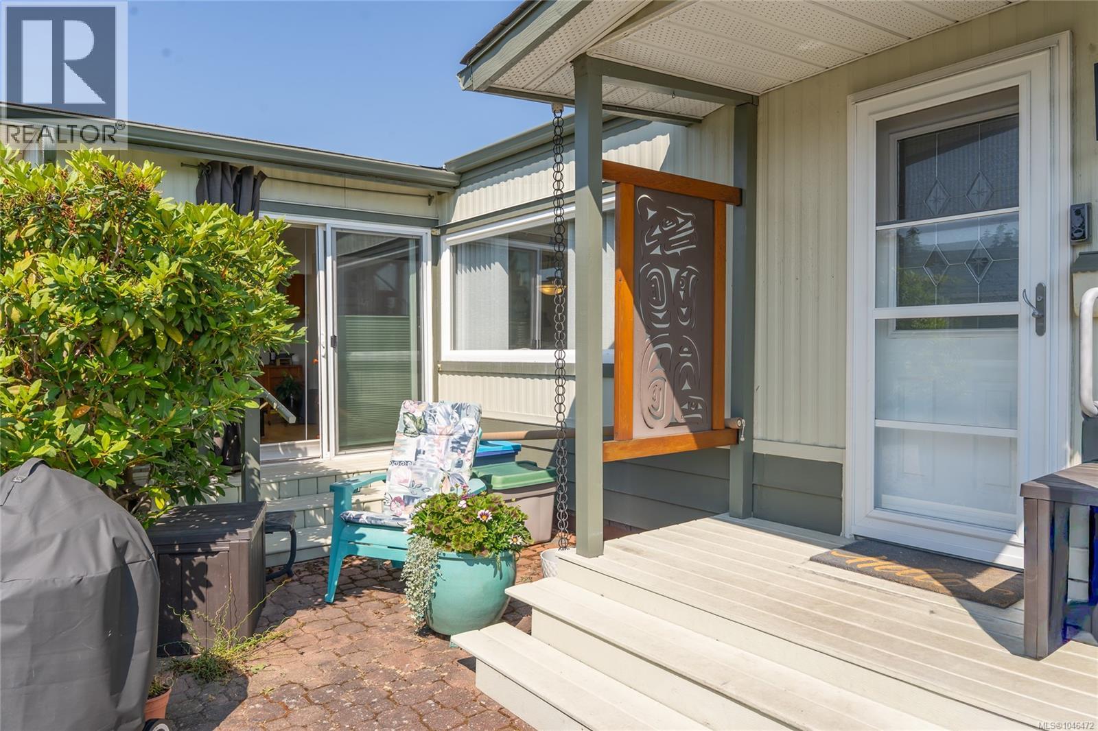 9392 Brookwood Dr, Sidney, British Columbia  V8L 4H3 - Photo 31 - 1046472