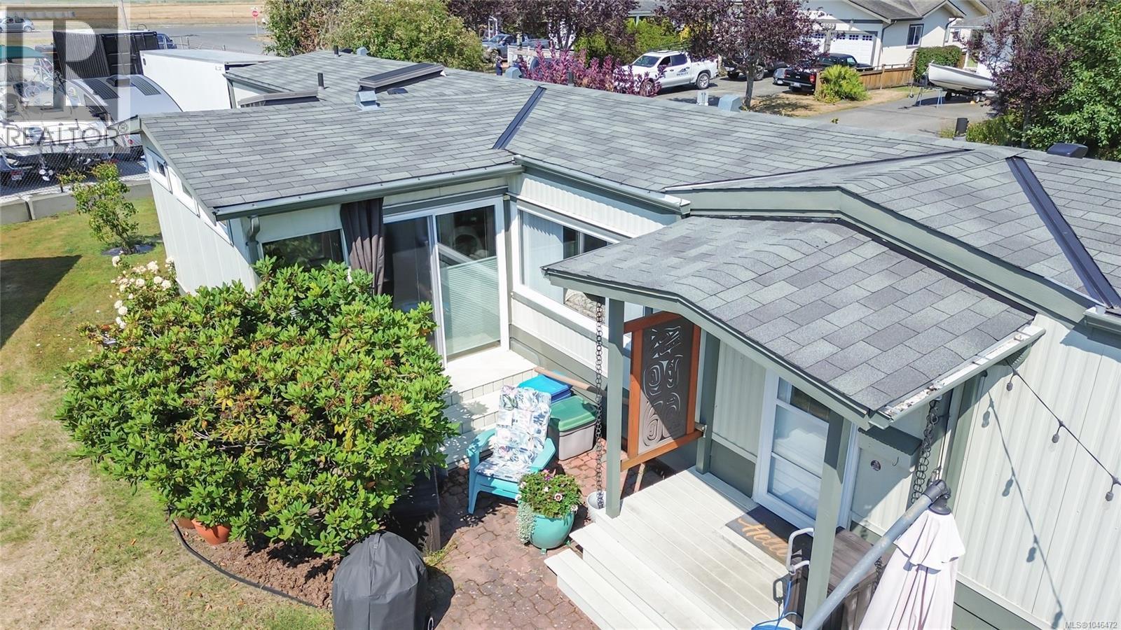 9392 Brookwood Dr, Sidney, British Columbia  V8L 4H3 - Photo 40 - 1046472