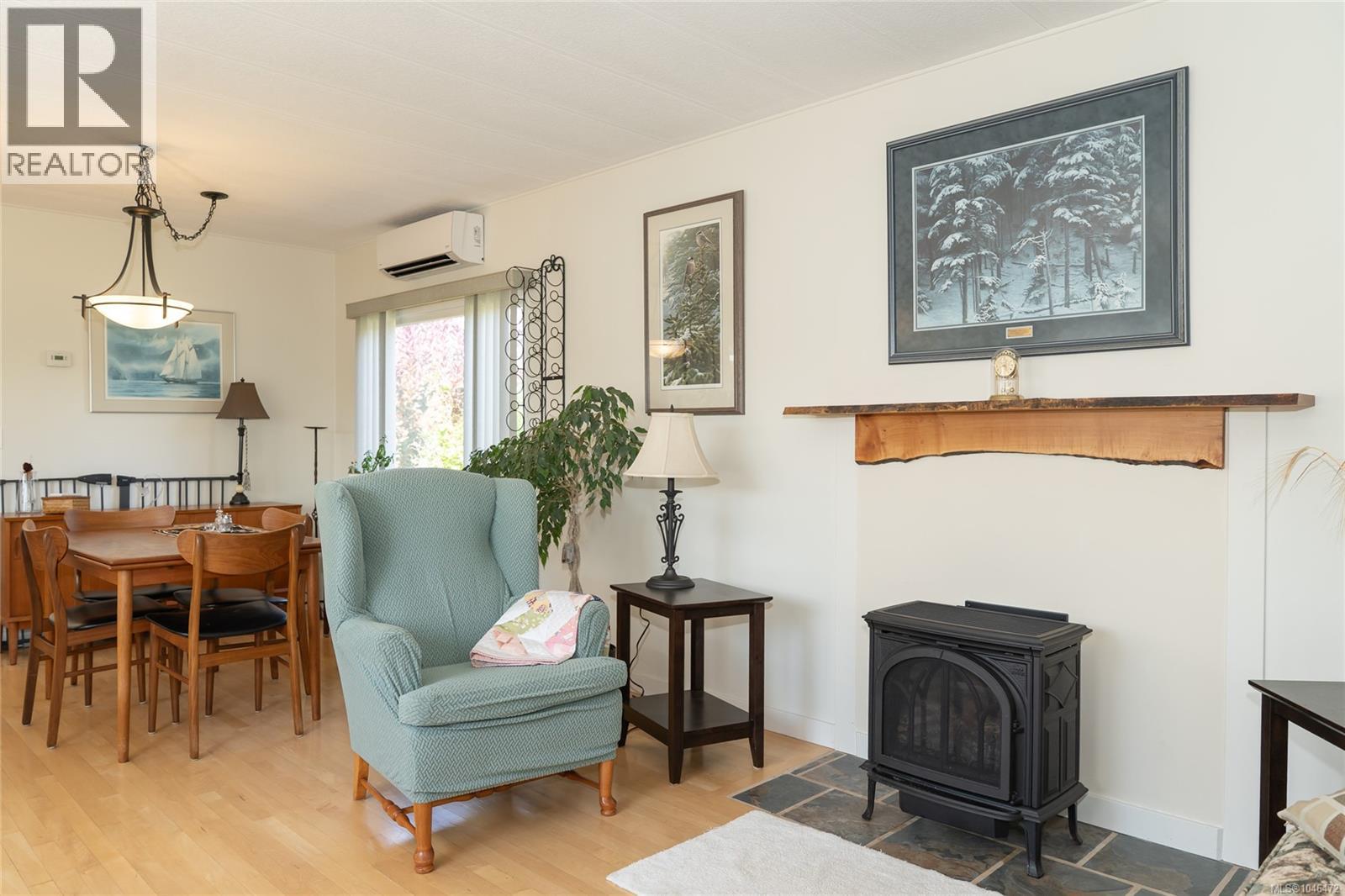 9392 Brookwood Dr, Sidney, British Columbia  V8L 4H3 - Photo 8 - 1046472