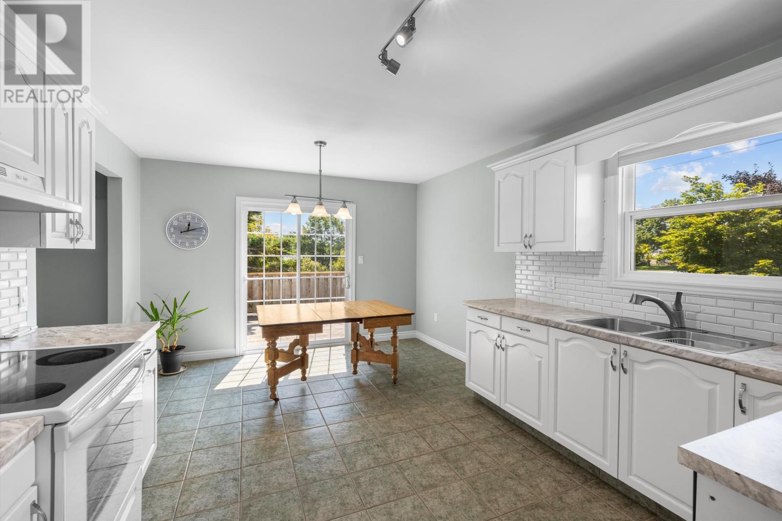 46 Westcomb Crescent, Charlottetown, Prince Edward Island  C1C 1B3 - Photo 6 - 202620239