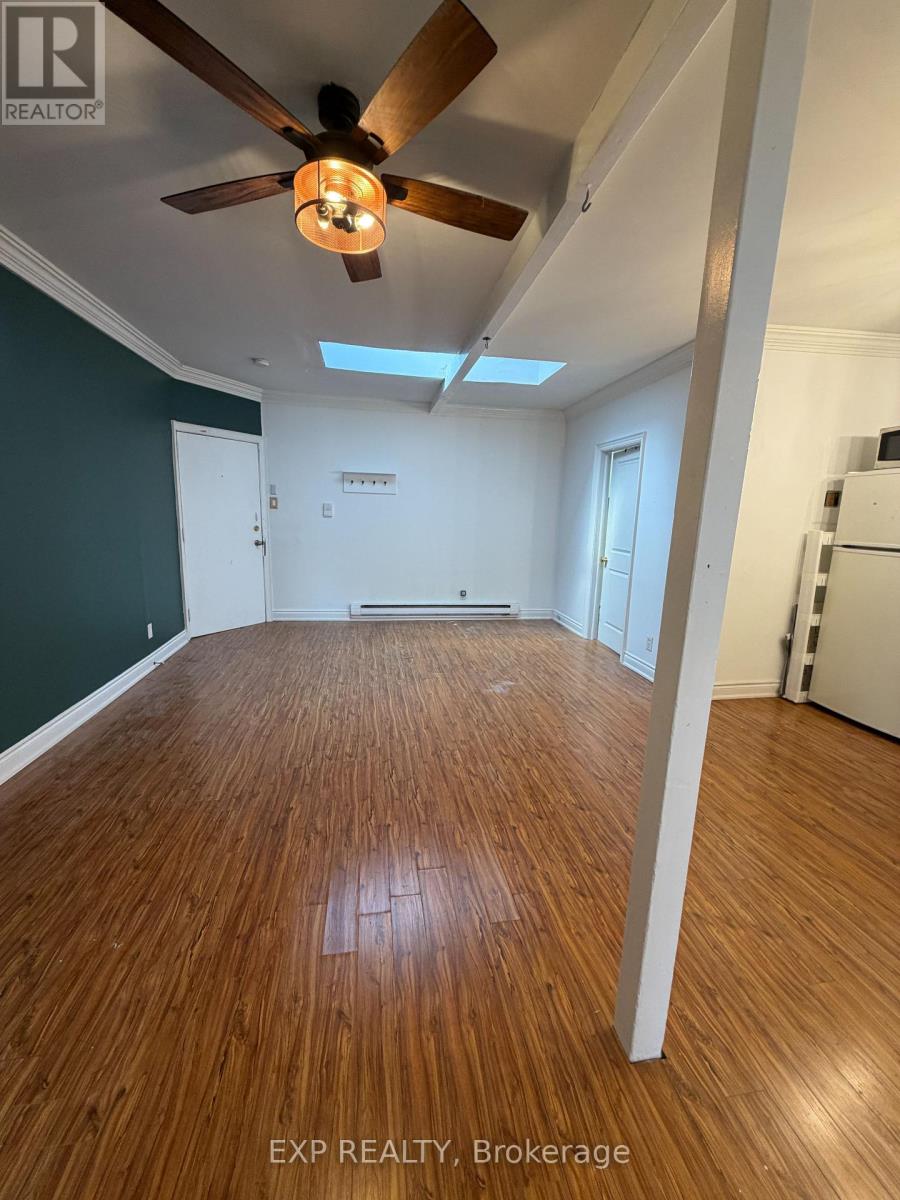 1 - 2878 Dundas Street W, Toronto, Ontario  M6P 1Y8 - Photo 2 - W13506008
