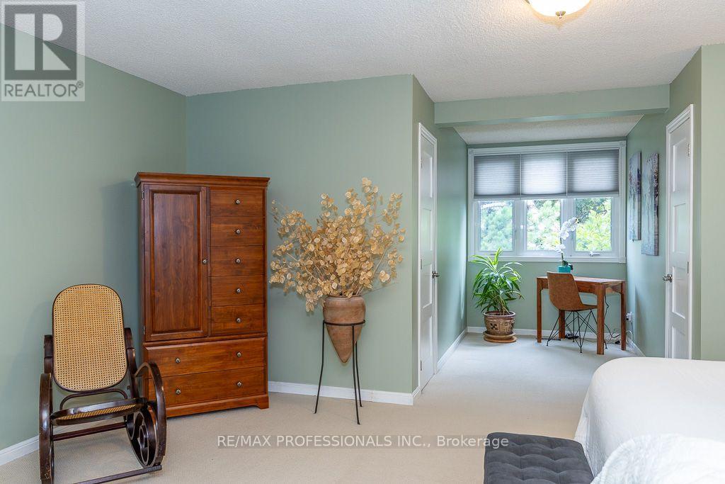2604 Barrisdale Court, Mississauga, Ontario  L5N 2H2 - Photo 24 - W13654468