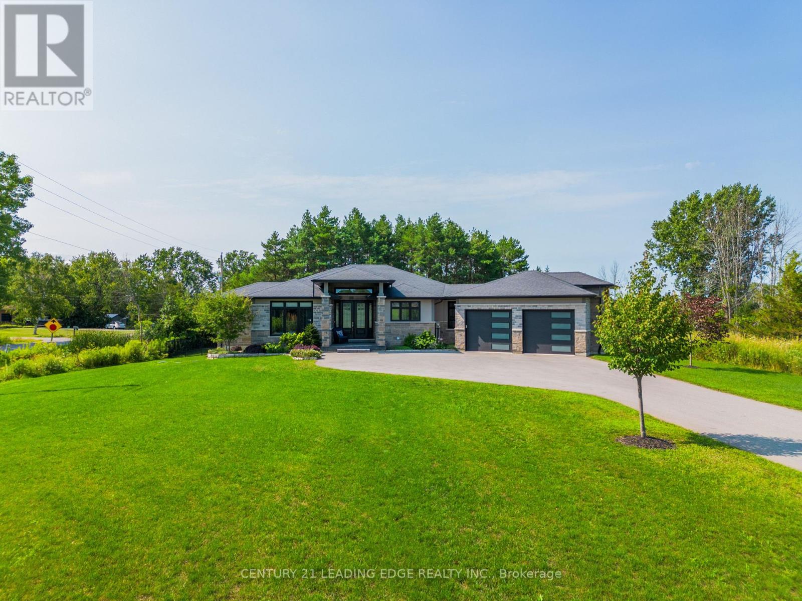 9 Leaside Street, Prince Edward County, Ontario  K8N 0G1 - Photo 3 - X13658276