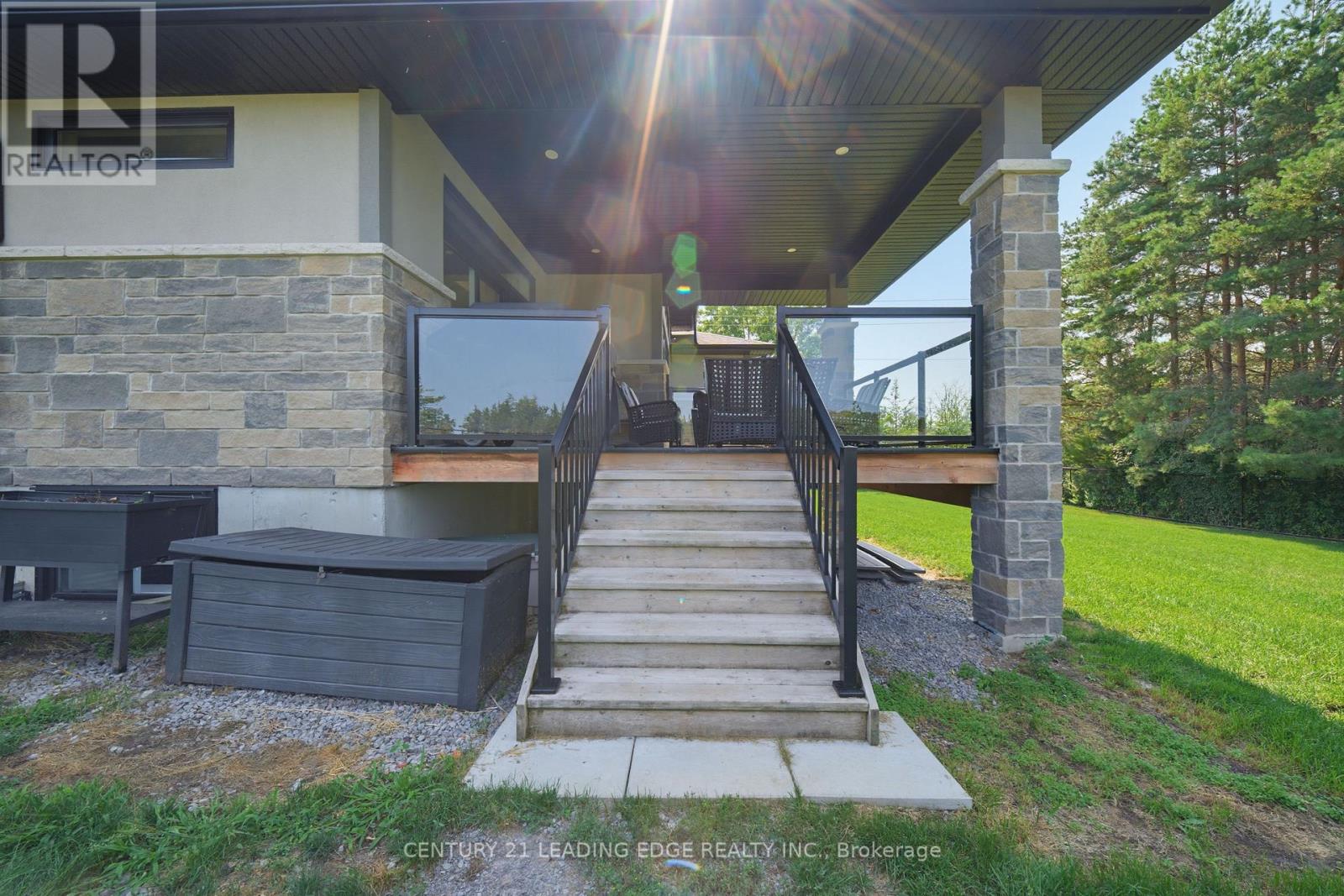 9 Leaside Street, Prince Edward County, Ontario  K8N 0G1 - Photo 47 - X13658276