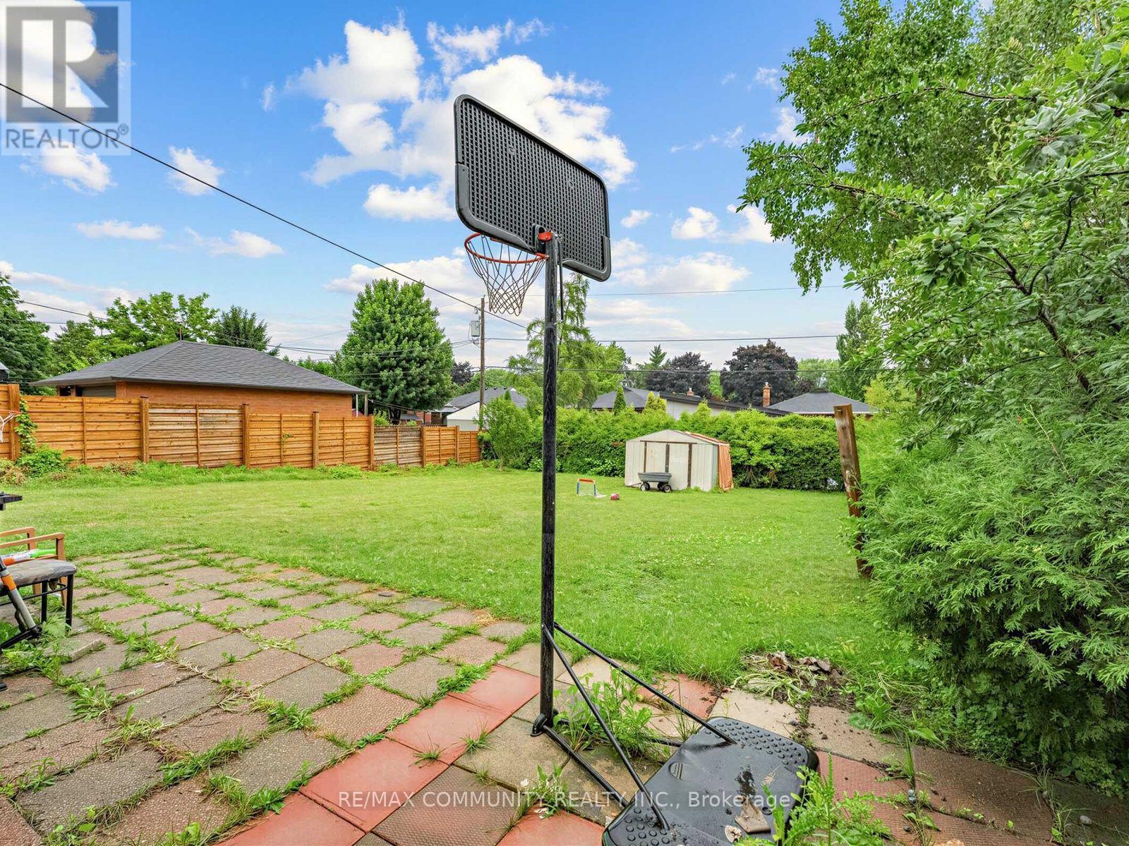1397 Charles Drive, Burlington, Ontario  L7P 2C8 - Photo 31 - W13660956