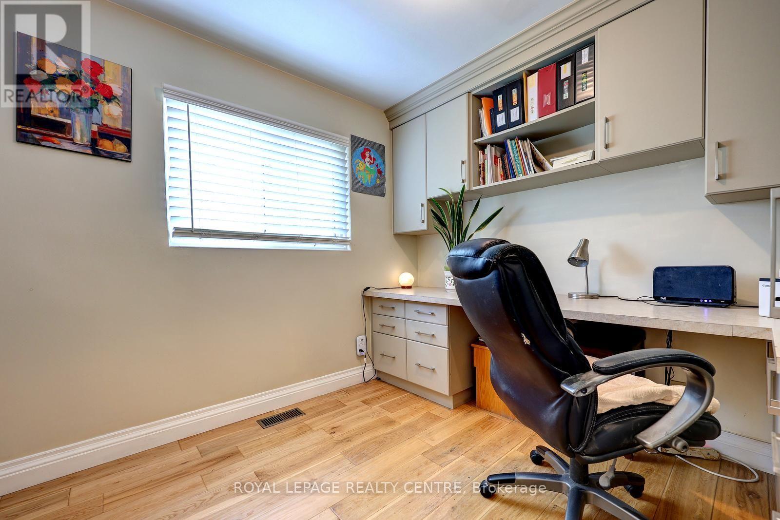 3422 Queenston Drive, Mississauga, Ontario  L5C 2G6 - Photo 23 - W13660964