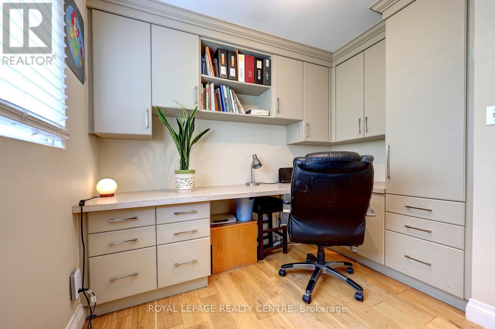 3422 Queenston Drive, Mississauga, Ontario  L5C 2G6 - Photo 24 - W13660964