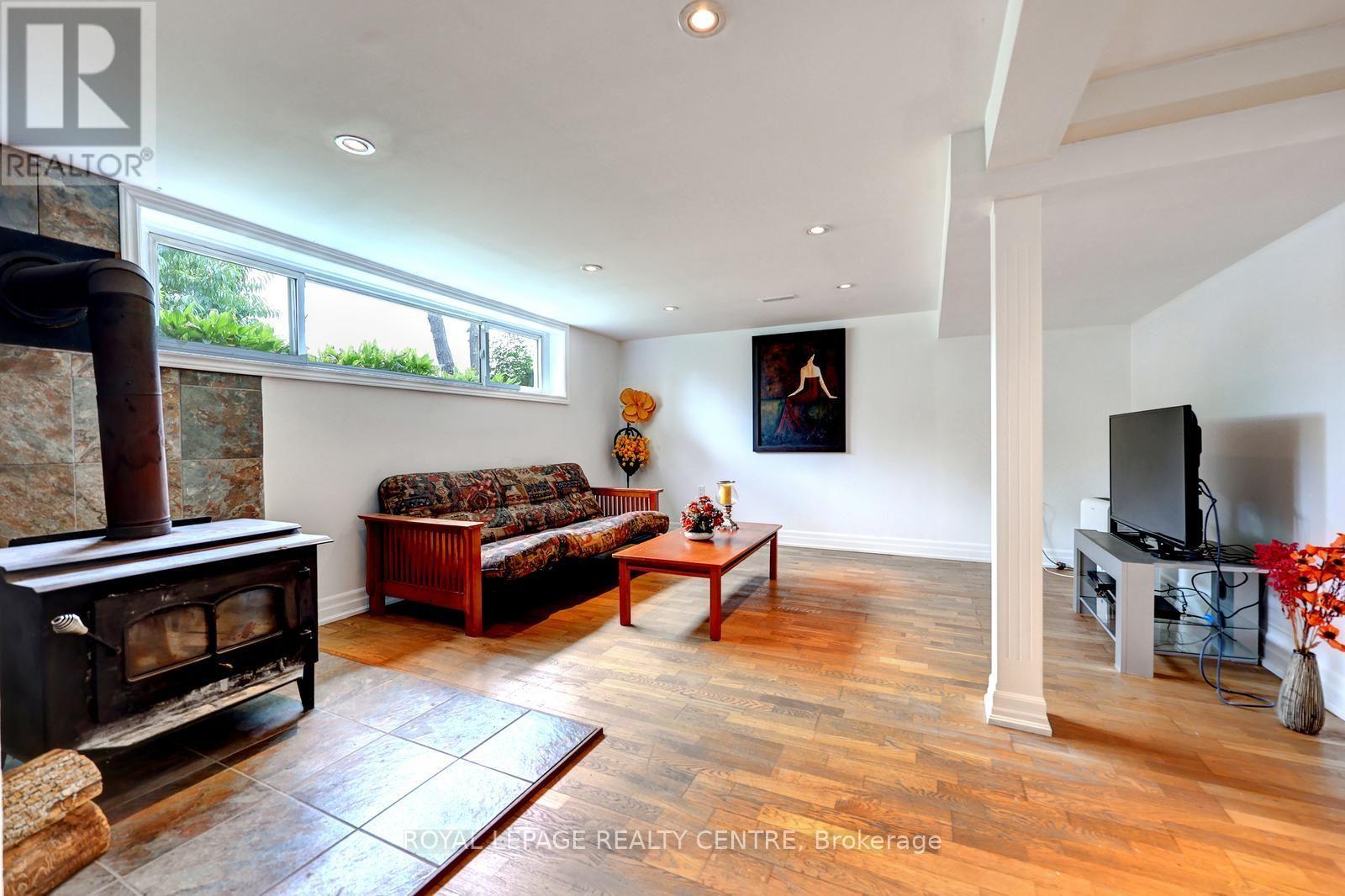 3422 Queenston Drive, Mississauga, Ontario  L5C 2G6 - Photo 26 - W13660964