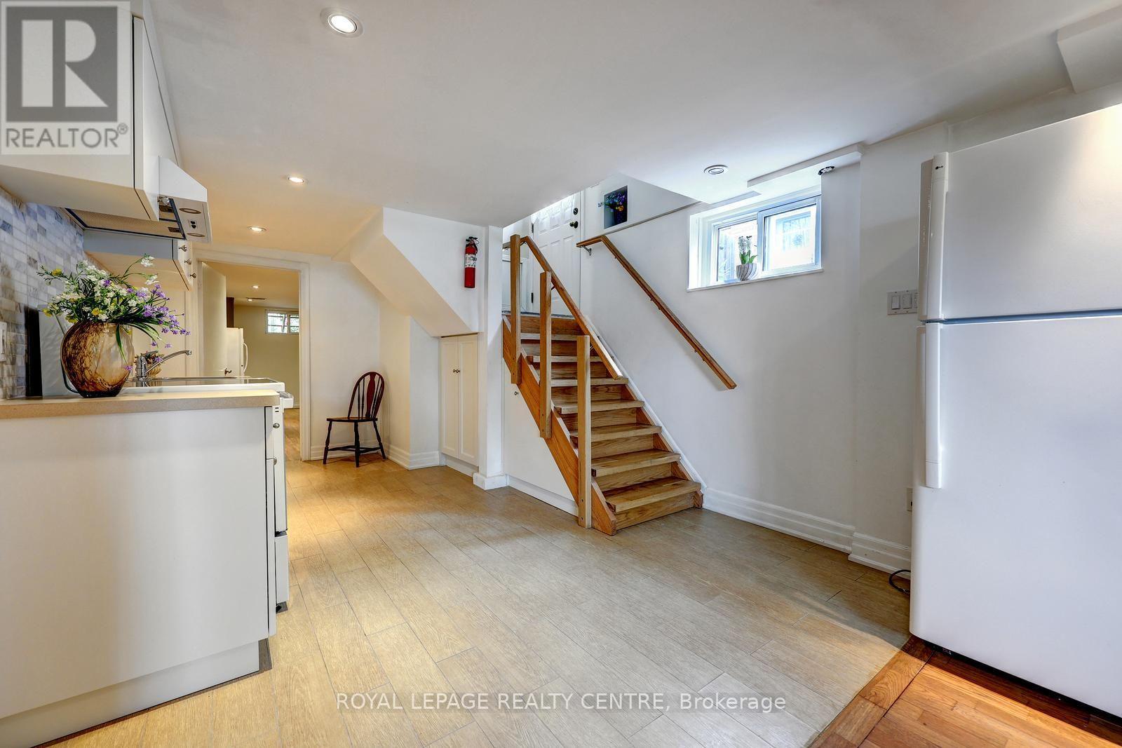 3422 Queenston Drive, Mississauga, Ontario  L5C 2G6 - Photo 28 - W13660964
