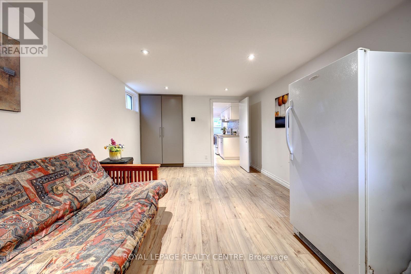 3422 Queenston Drive, Mississauga, Ontario  L5C 2G6 - Photo 33 - W13660964