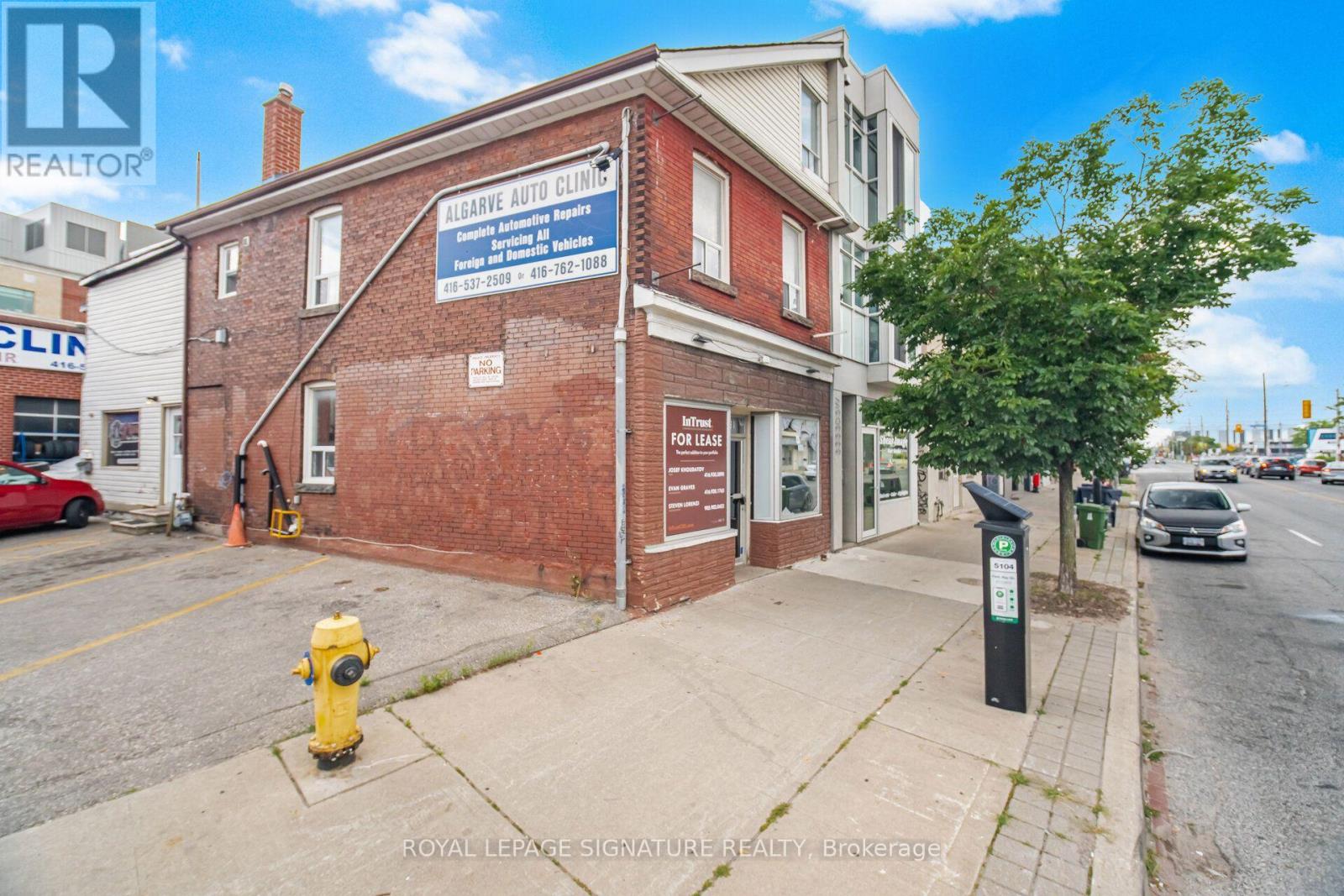 3331 Dundas Street W, Toronto, Ontario M6P 2A6 - Photo 3 - W13661000