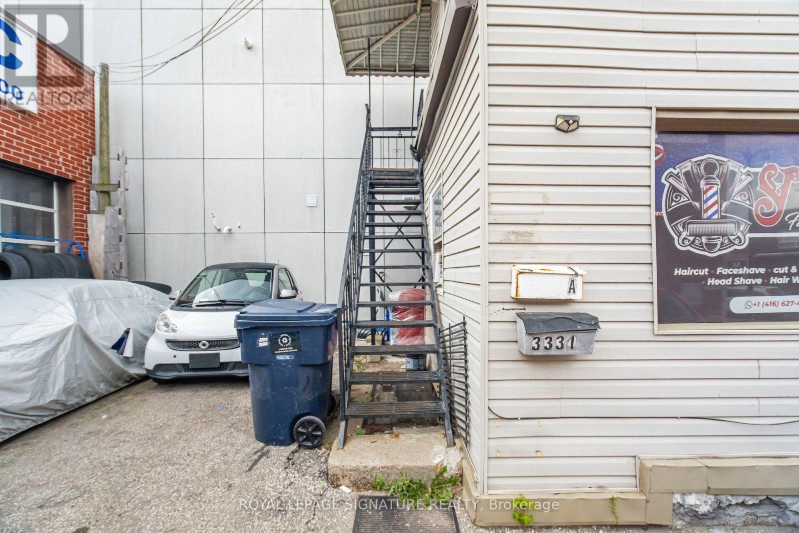 3331 Dundas Street W, Toronto, Ontario M6P 2A6 - Photo 4 - W13661000