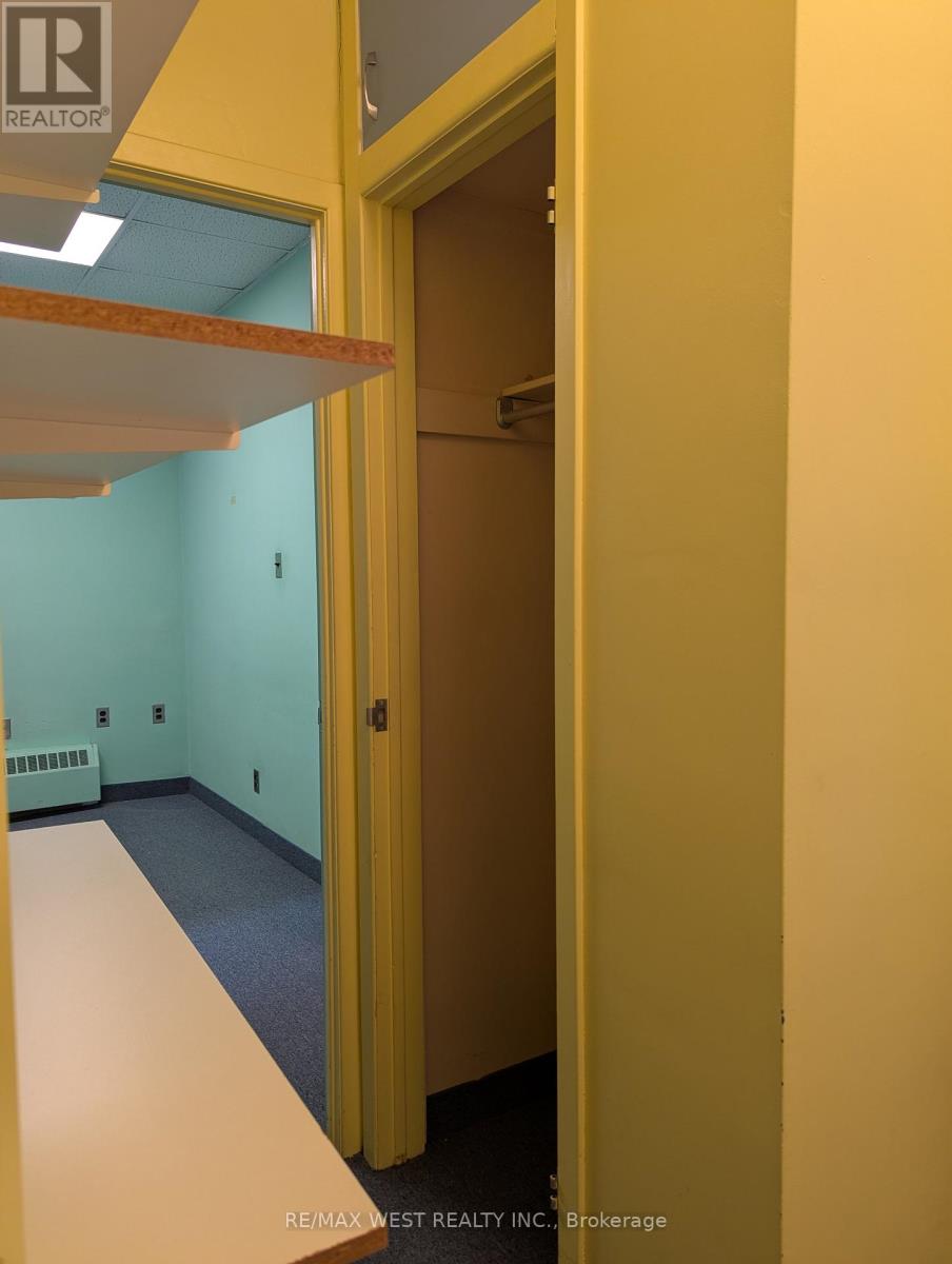 205 - 3269 Bloor Street W, Toronto, Ontario  M8X 1E2 - Photo 10 - W13661004