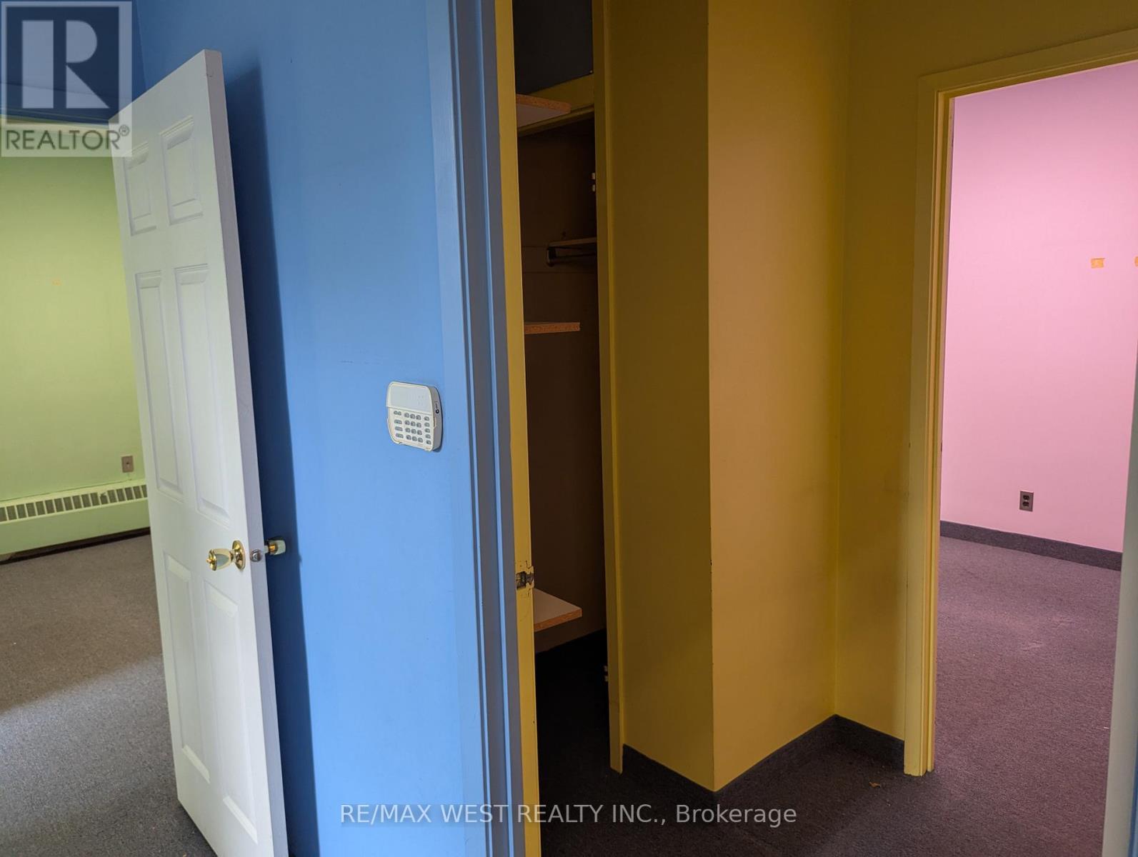 205 - 3269 Bloor Street W, Toronto, Ontario  M8X 1E2 - Photo 11 - W13661004