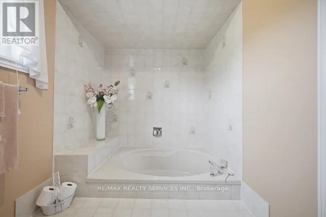 49 Turtlecreek Boulevard, Brampton, Ontario  L6W 3X8 - Photo 23 - W13661010