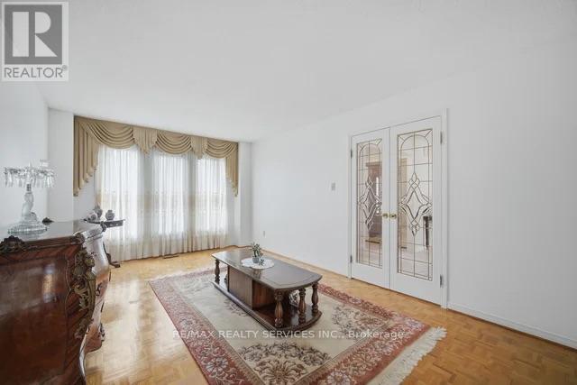 49 Turtlecreek Boulevard, Brampton, Ontario  L6W 3X8 - Photo 5 - W13661010