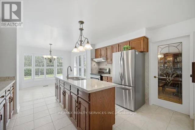 49 Turtlecreek Boulevard, Brampton, Ontario  L6W 3X8 - Photo 9 - W13661010