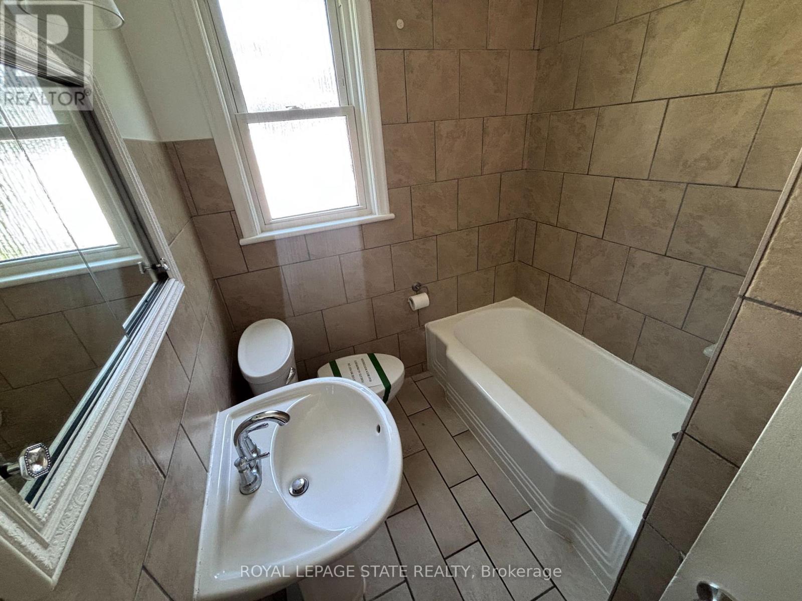 48 Mountain Avenue N, Hamilton, Ontario L8G 3N9 - Photo 32 - X13660978