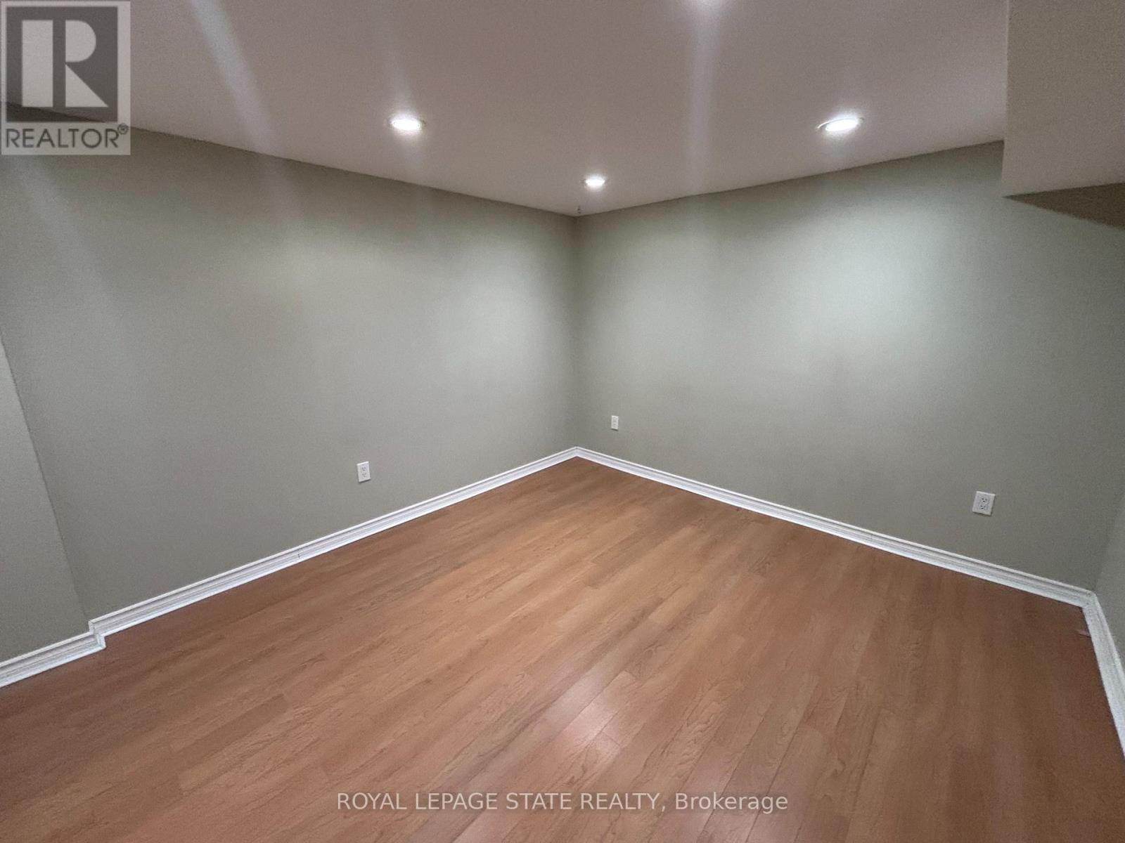 48 Mountain Avenue N, Hamilton, Ontario L8G 3N9 - Photo 36 - X13660978