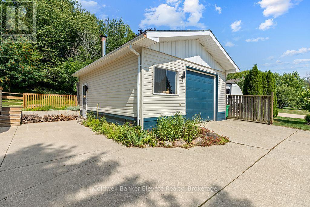 150 Macintosh Drive, Georgian Bluffs, Ontario  N0H 1S0 - Photo 4 - X13660984