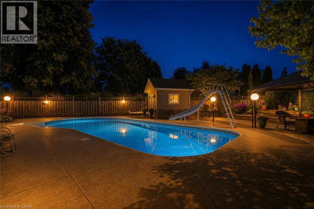 21 Samuel Road, Grimsby, Ontario  L3M 4R6 - Photo 4 - 40852905