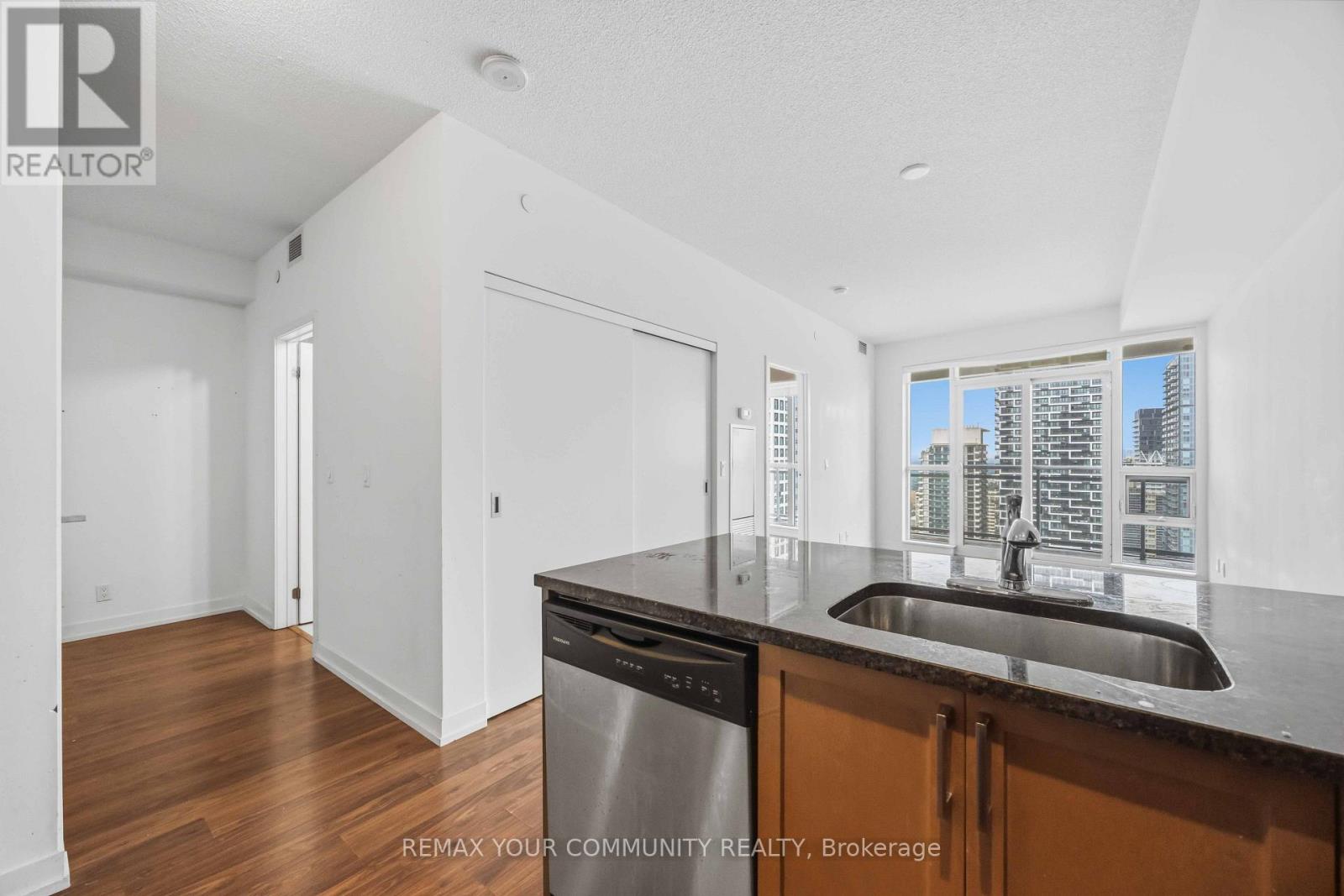 2414 - 98 Lillian Street, Toronto, Ontario  M4S 0A5 - Photo 12 - C13561784