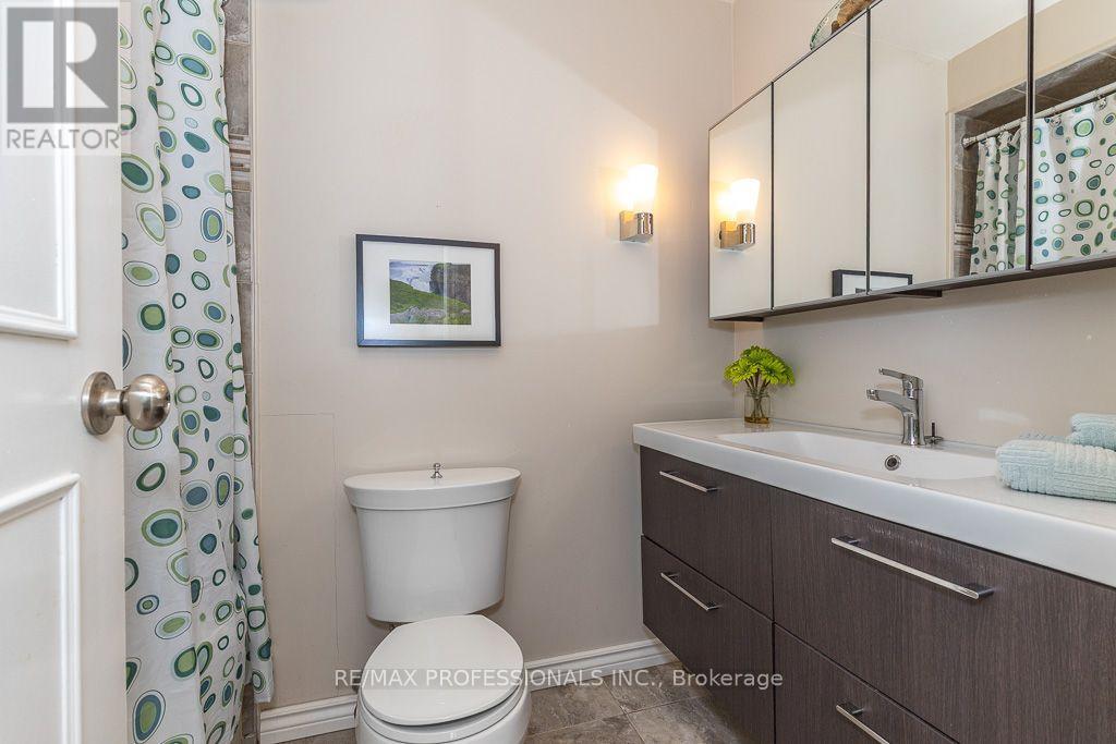 2604 Barrisdale Court, Mississauga, Ontario  L5N 2H2 - Photo 32 - W13654468