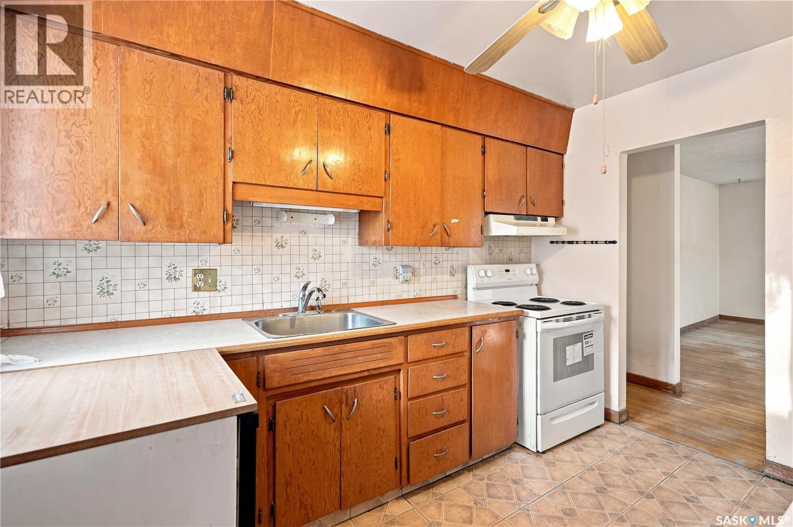 4904 Mckinley Avenue, Regina, Saskatchewan  S4T 0A1 - Photo 12 - SK045164