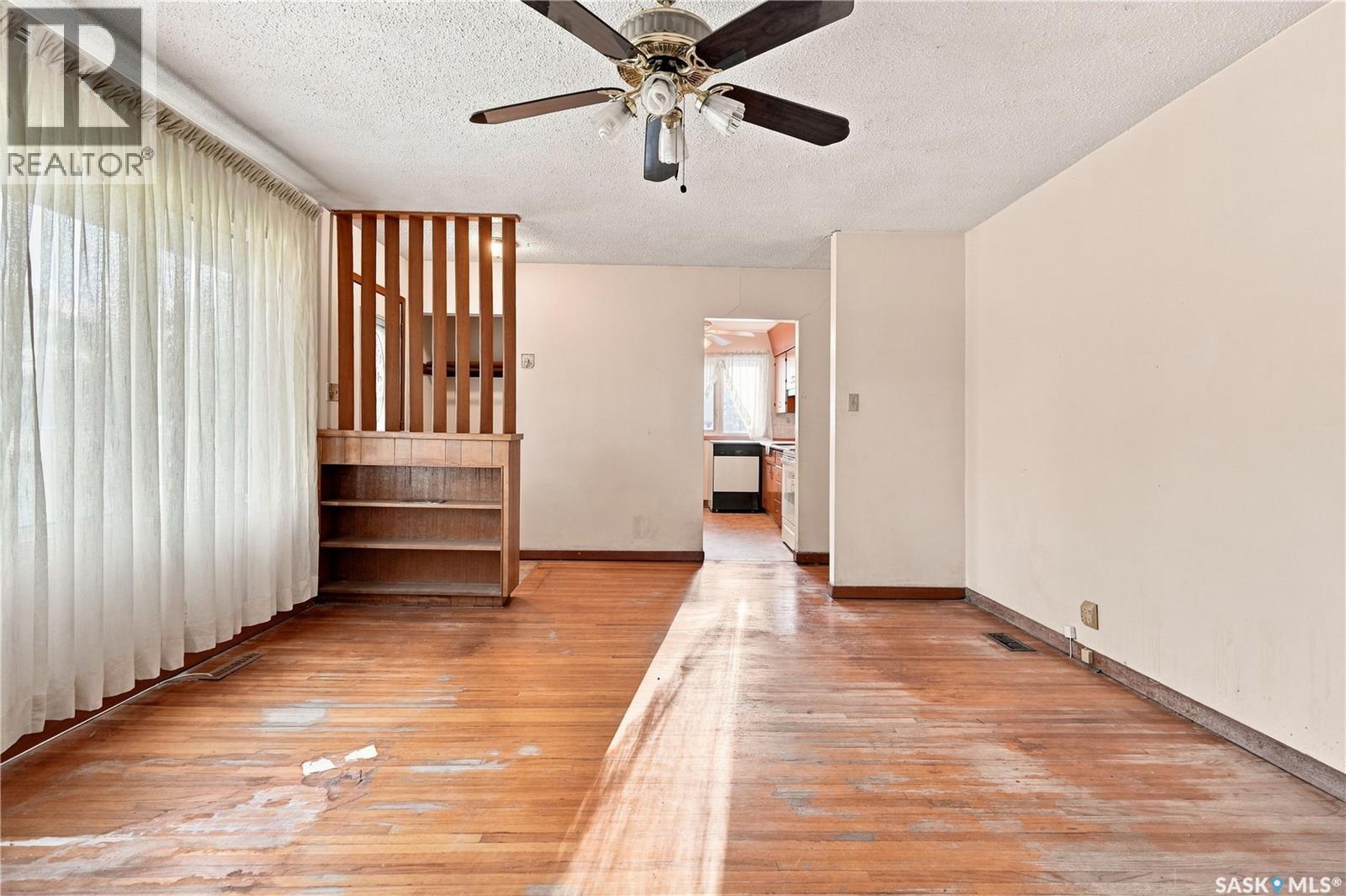 4904 Mckinley Avenue, Regina, Saskatchewan  S4T 0A1 - Photo 8 - SK045164