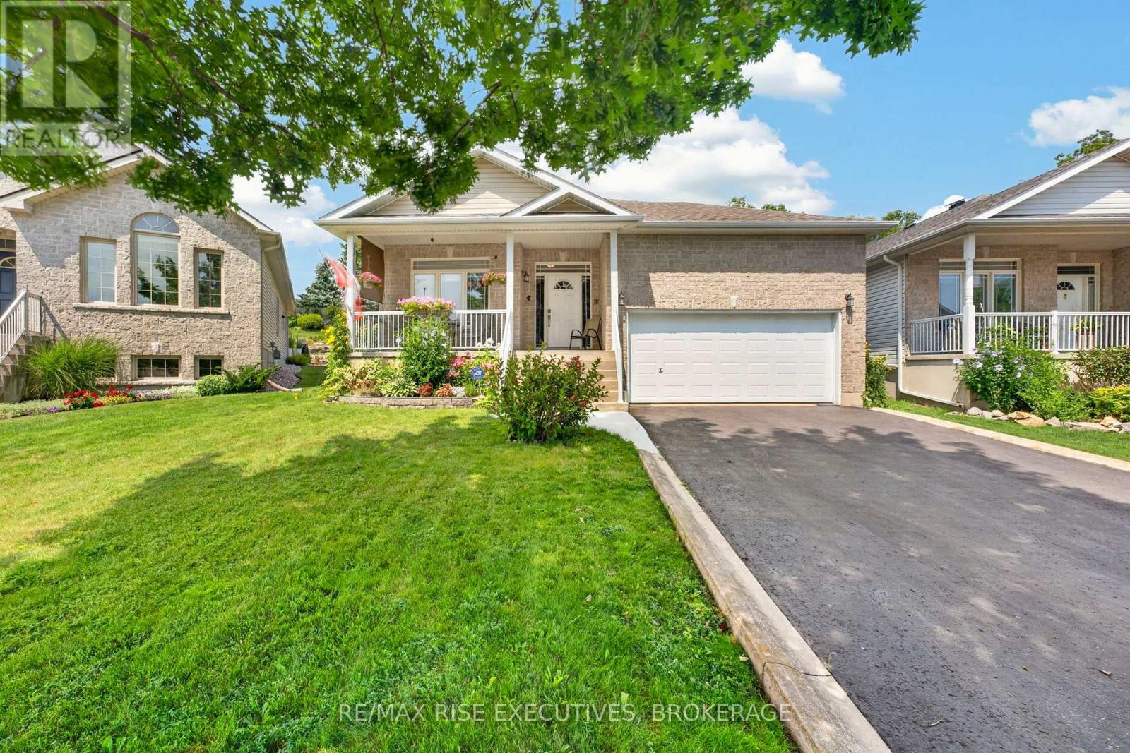 550 Weston Crescent, Kingston, Ontario  K7M 9E9 - Photo 1 - X13661202